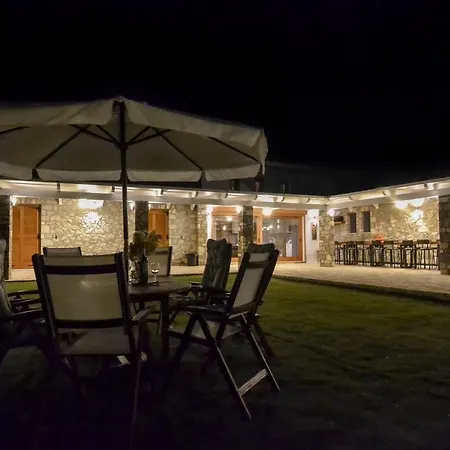 Opensea Private & Tennis Court Villa Thermisía