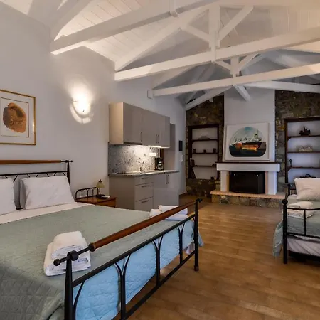 Opensea Private & Tennis Court